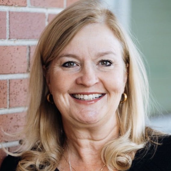 Christine Fox Headshot