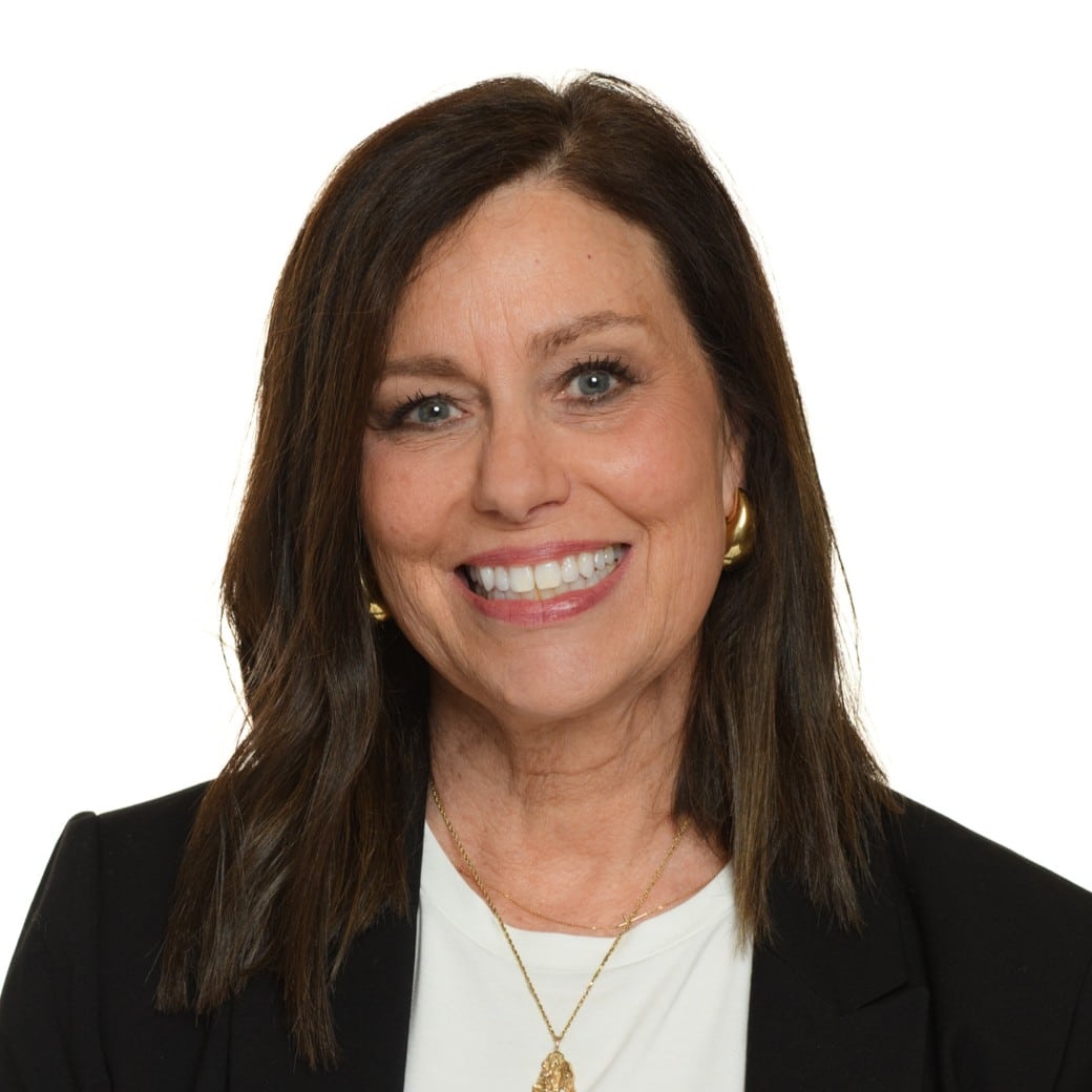 Deb Gokie Headshot